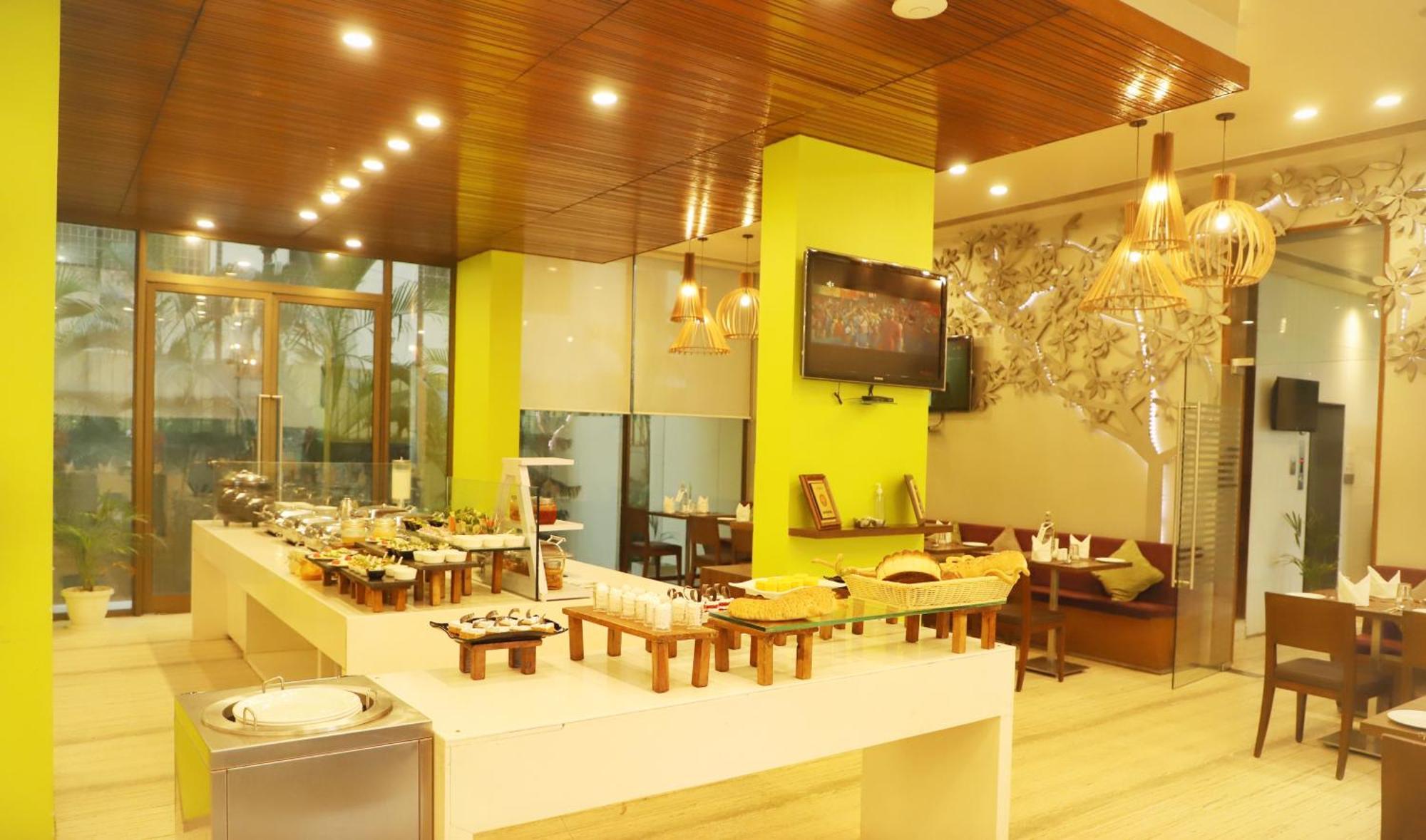 Marasa Sarovar Portico -Rajkot Exterior foto